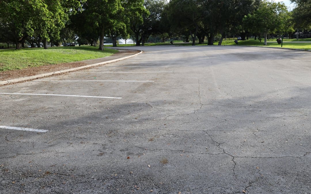 5 Signs Your Parking Lot Needs Maintenance ASAP (And How to Fix It)